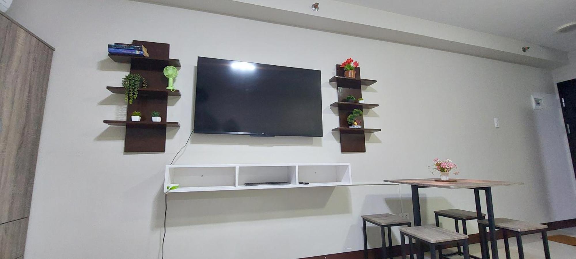 Dracarys Place 2 Condo With Balcony Unlimited Wifi Lapulapu City View Bagian luar foto